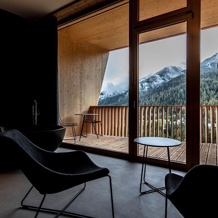 Hotel Arnica Scuol - Adults Only Exteriör bild